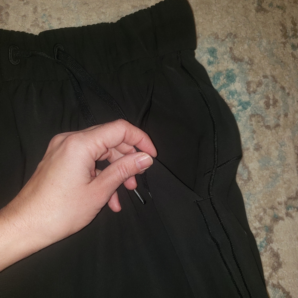 Last Chance! On The fly Lululemon skirt - Picture 3 of 10